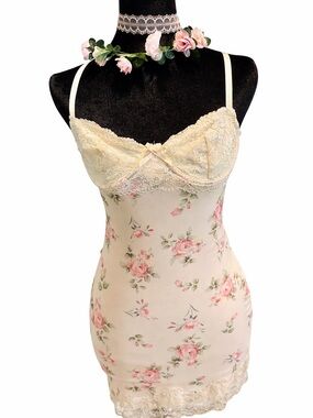 Floral Lace Chemise Nightdress - Cream with Pink Roses